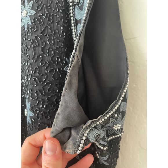 VTG All Over Floral Beaded Modest Asymmetric Hem Sleeveless Top NYE Elegant Y2K - Picture 12 of 12